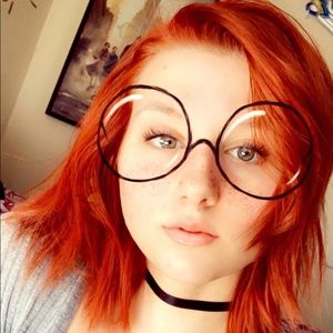 Meet your Posher, Ella diane